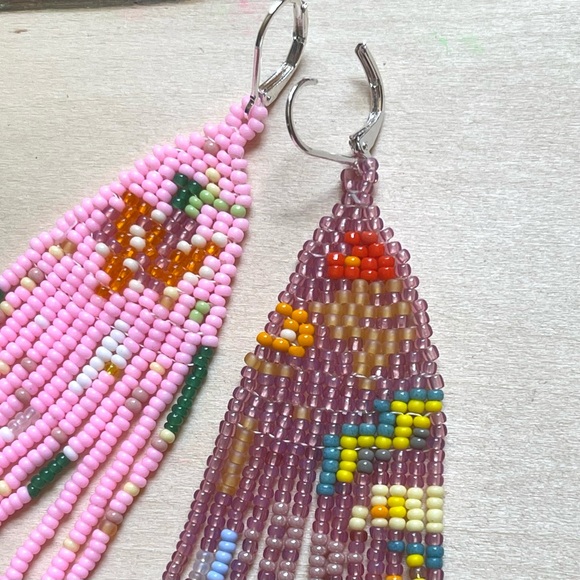 HANDMADE GLASS EARRINGS | Kosmogonian Handwoven Earrings in Guava Nova - Picture 3 of 5